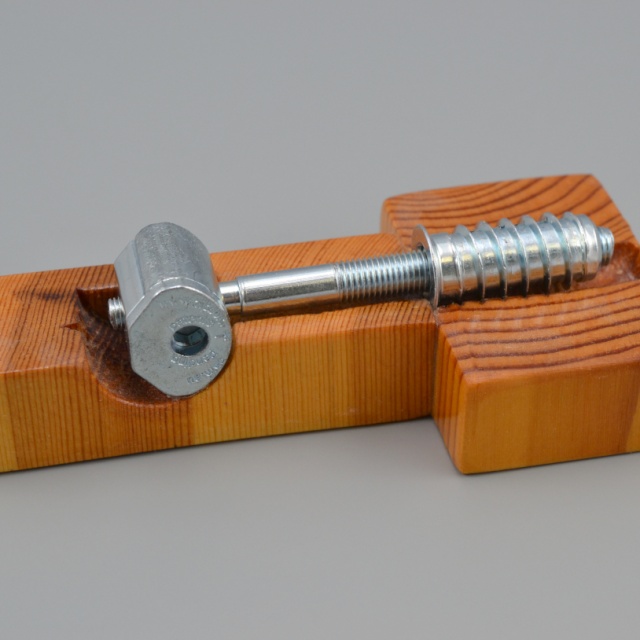 13.500 Zipbolt cтяжка столярная